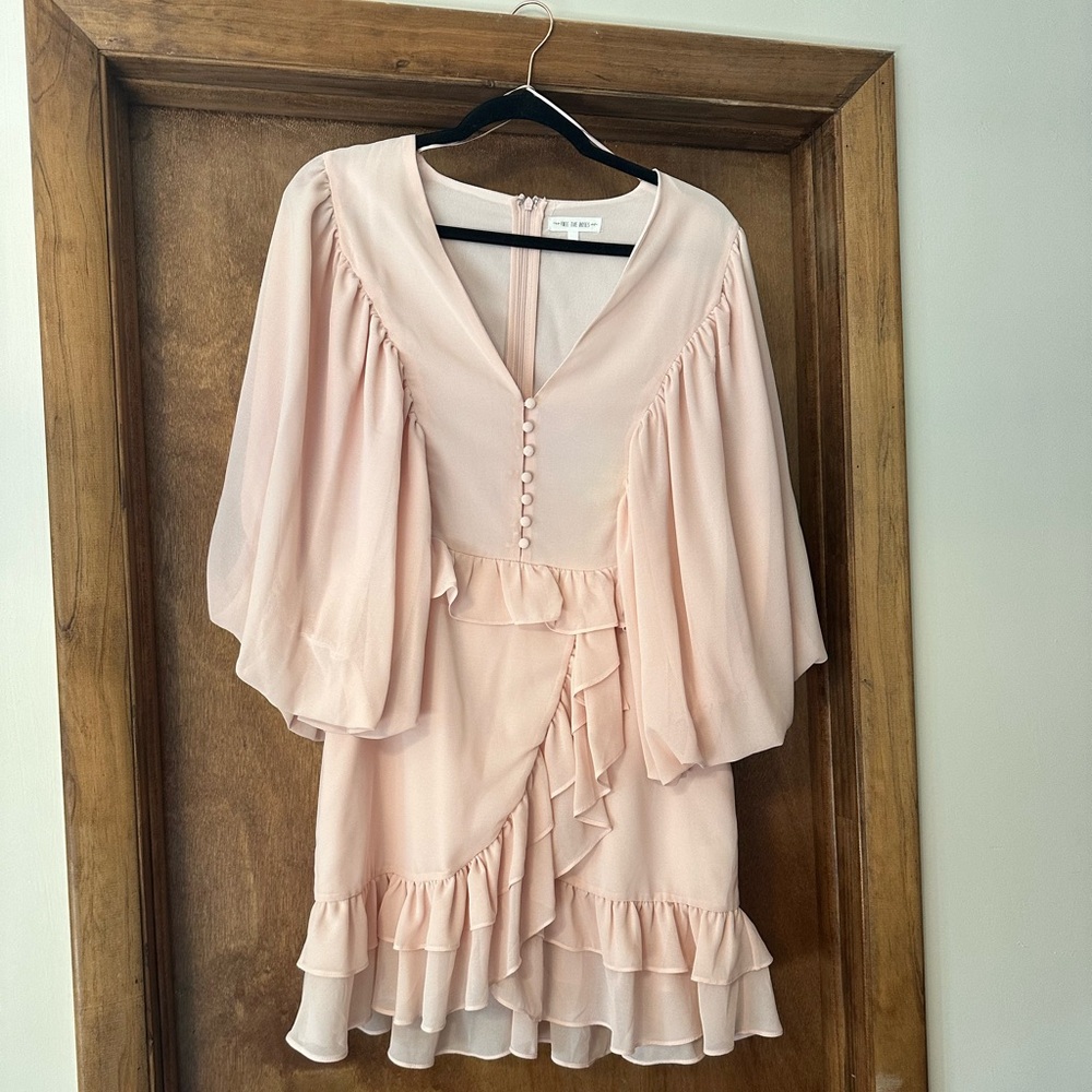 Pink flowy sleeve mini dress